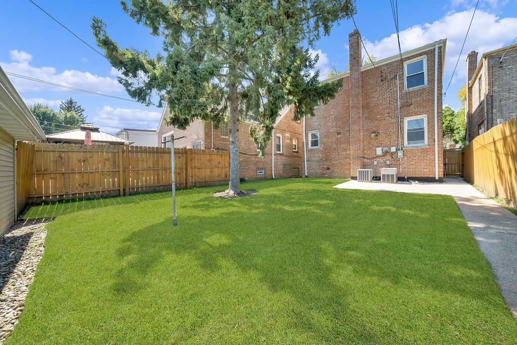 8033 S Campbell Avenue