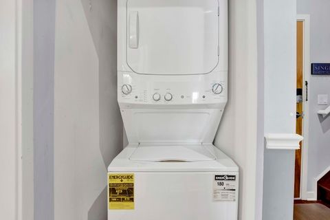 Tiny photo for 1069 W 14th Place #329, Chicago, IL 60608 (MLS # 12612847)