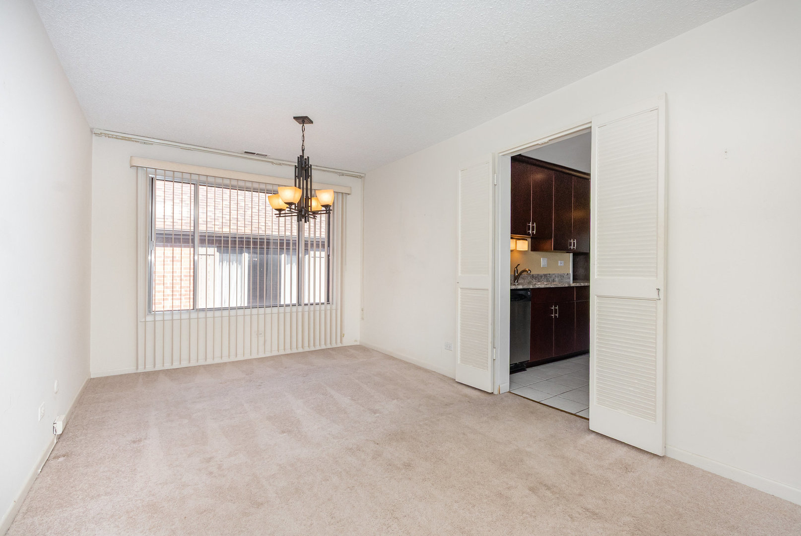 52 Parliament Drive W 127