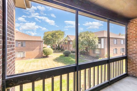 Tiny photo for 52 Parliament Drive W #127, Palos Heights, IL 60463 (MLS # 12497075)