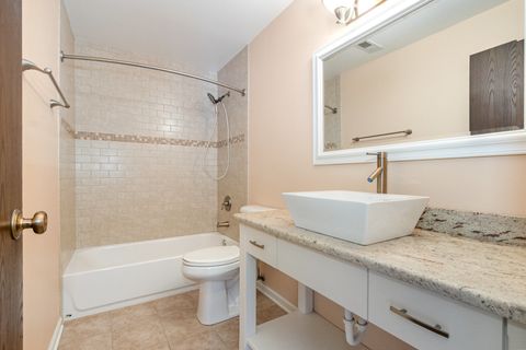 Tiny photo for 52 Parliament Drive W #127, Palos Heights, IL 60463 (MLS # 12497075)