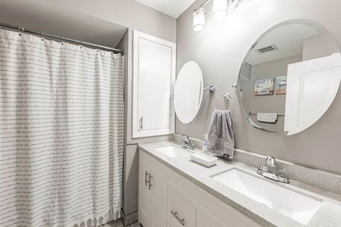 Tiny photo for 6135 W 94th Street #A2, Oak Lawn, IL 60453 (MLS # 12539040)