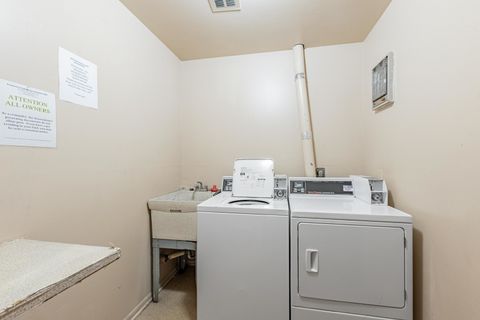 Tiny photo for 6135 W 94th Street #A2, Oak Lawn, IL 60453 (MLS # 12539040)