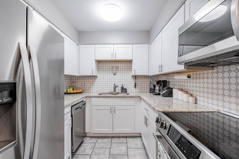 Tiny photo for 6135 W 94th Street #A2, Oak Lawn, IL 60453 (MLS # 12539040)