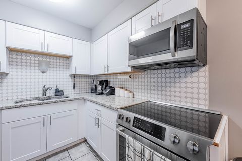 Tiny photo for 6135 W 94th Street #A2, Oak Lawn, IL 60453 (MLS # 12539040)