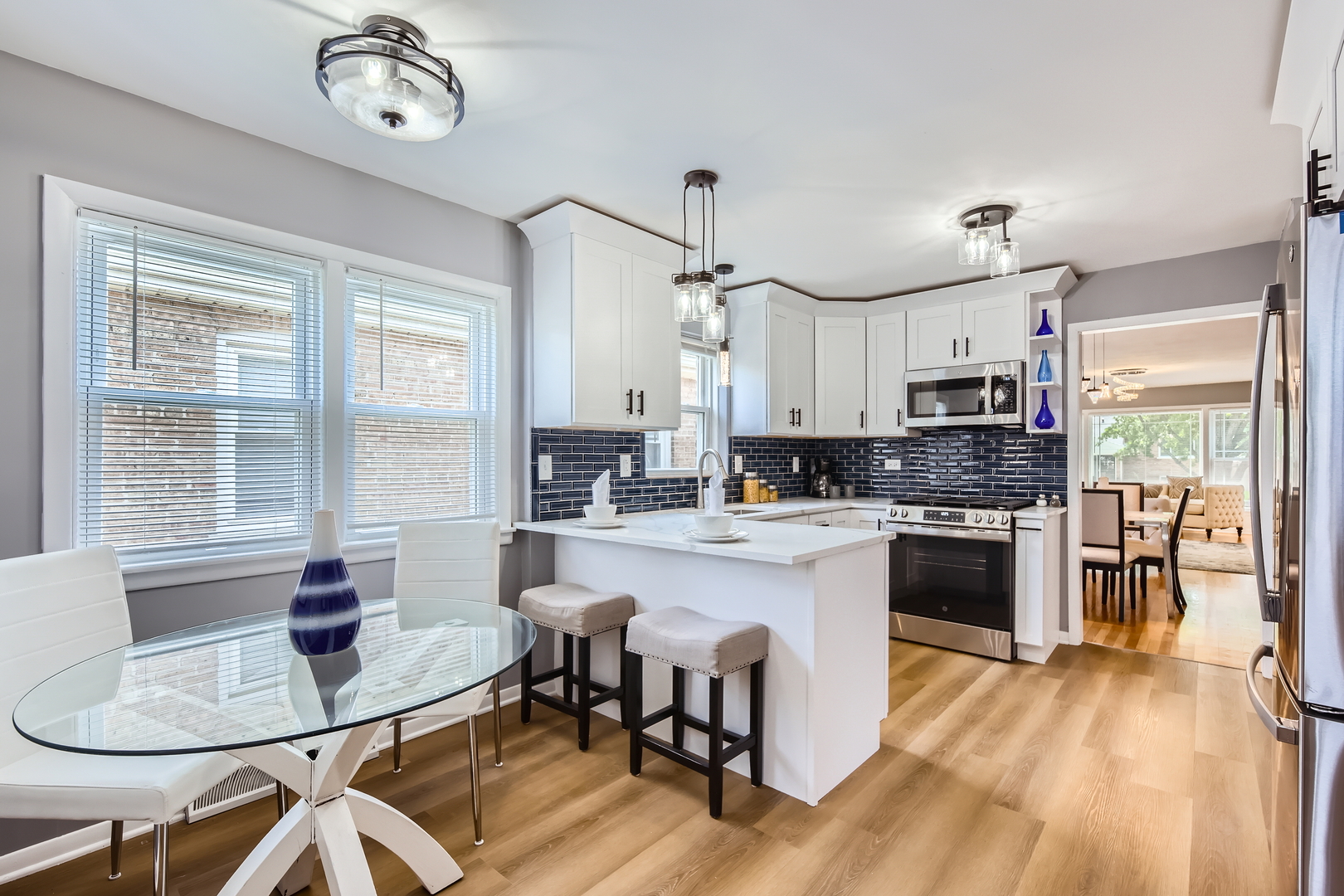2814 W 83rd Street