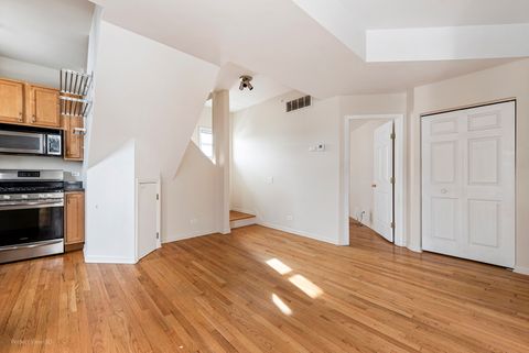 Tiny photo for 431 S HARVEY Street #E, Oak Park, IL 60302 (MLS # 12558970)