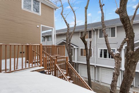 Tiny photo for 431 S HARVEY Street #E, Oak Park, IL 60302 (MLS # 12558970)