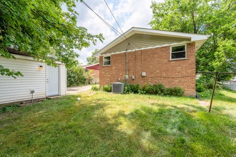 Tiny photo for 365 Serena Drive, Chicago Heights, IL 60411 (MLS # 12713022)