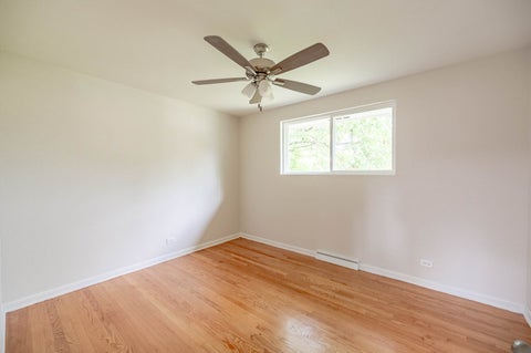 Tiny photo for 365 Serena Drive, Chicago Heights, IL 60411 (MLS # 12713022)
