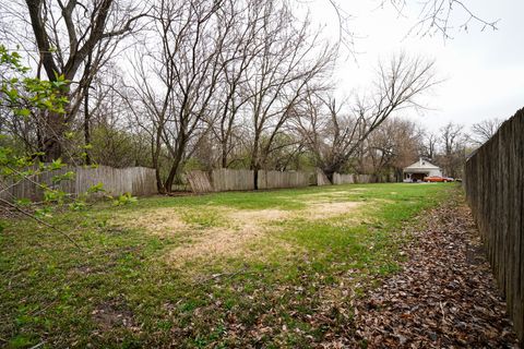 Tiny photo for 627 Manhattan Road, Joliet, IL 60433 (MLS # 12613867)