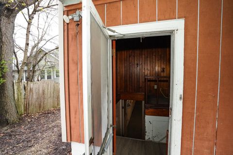 Tiny photo for 627 Manhattan Road, Joliet, IL 60433 (MLS # 12613867)