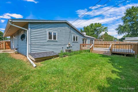 Tiny photo for 131 Austin Avenue, Carpentersville, IL 60110 (MLS # 12714285)