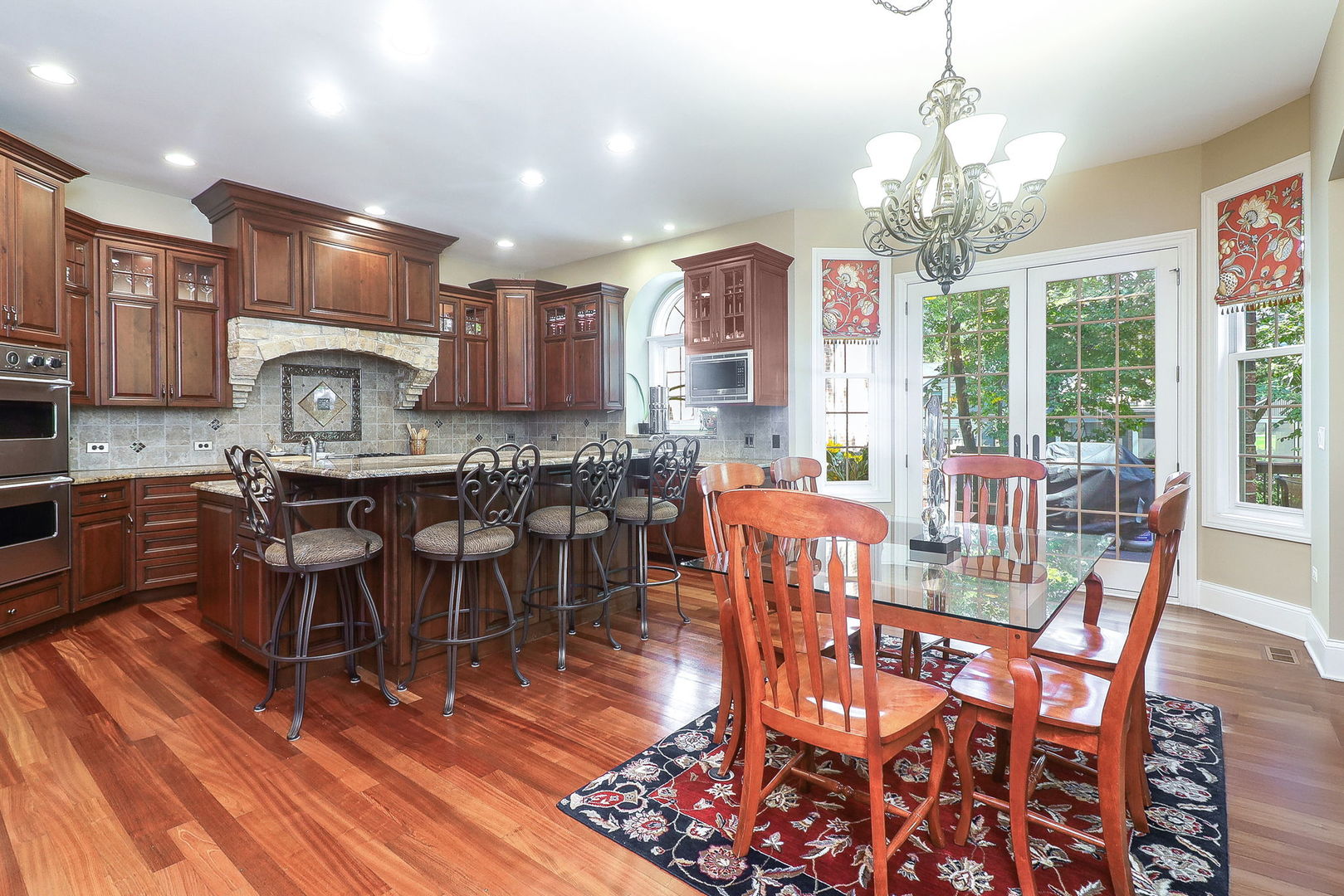 Naperville, Illinois 60540, United States, 6 Bedrooms Bedrooms, ,7 BathroomsBathrooms,Residential,Active,214251