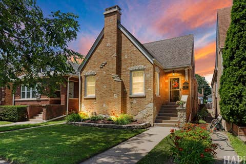 Tiny photo for 7846 Kenneth Avenue, Skokie, IL 60076 (MLS # 12694371)