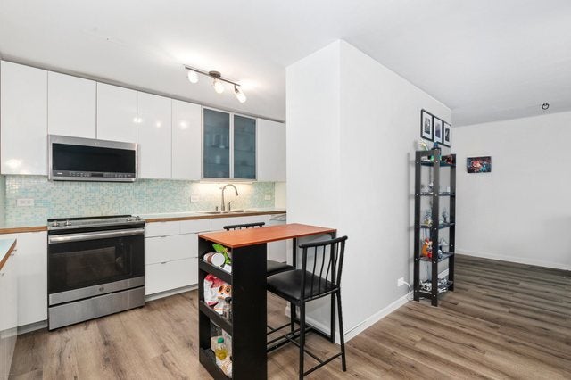 4250 N Marine Drive 2130