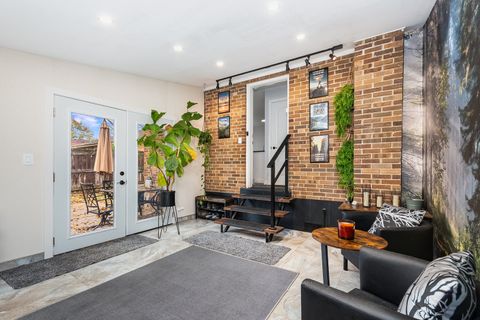 Tiny photo for 138 W Janice Lane, Addison, IL 60101 (MLS # 12596259)