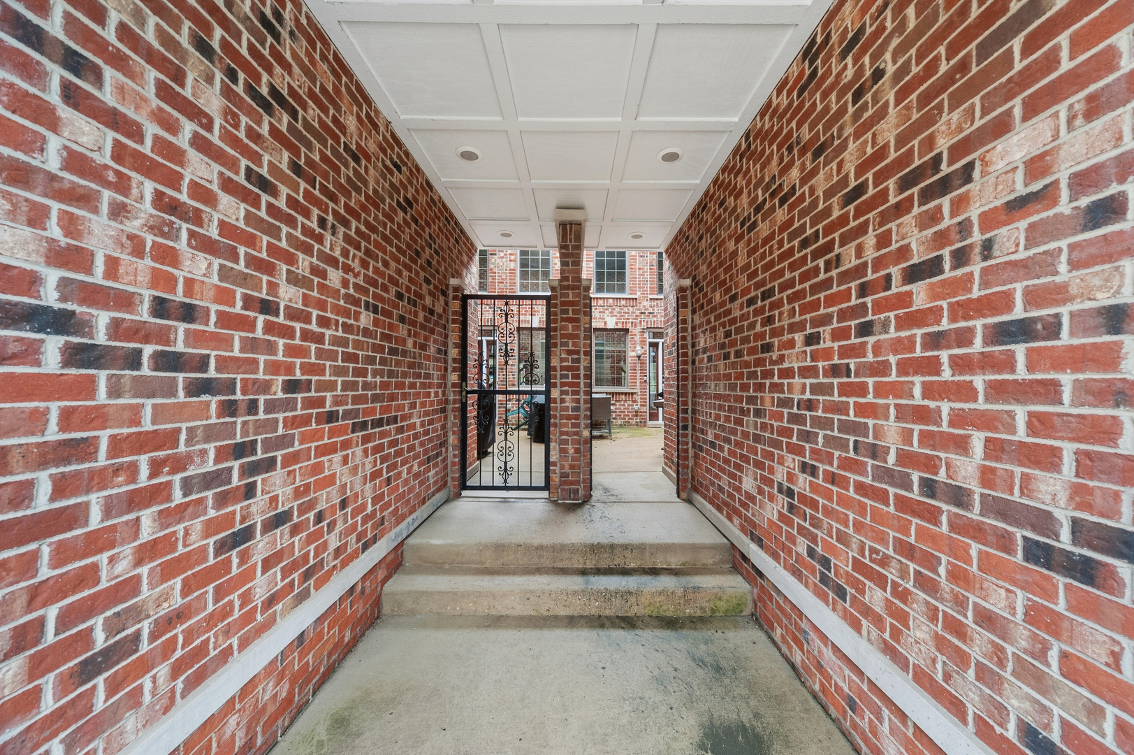 299 Arbor Glen Boulevard