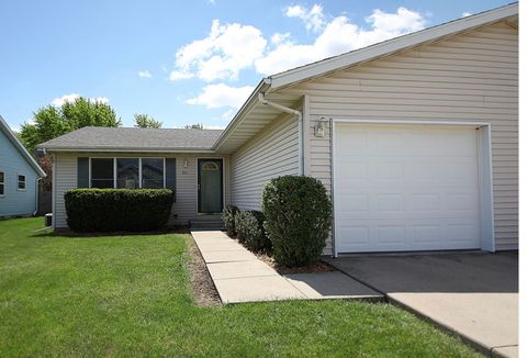 Photo of 823 Heather Lane, Ottawa, IL 61350 (MLS # 12569871)