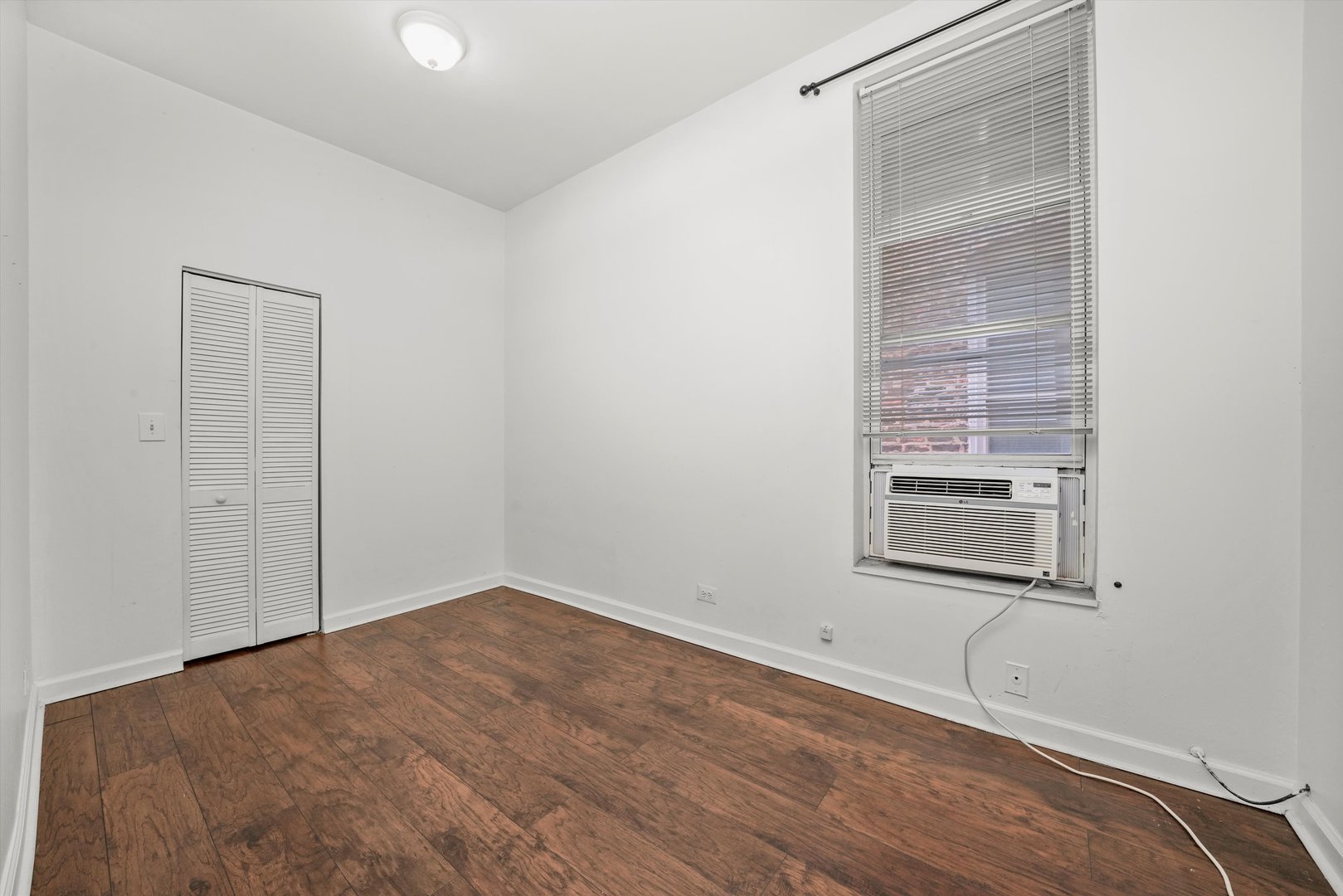 1946 N Wilmot Avenue 2