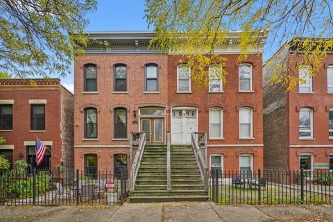 1946 N Wilmot Avenue 2 Chicago IL 60647