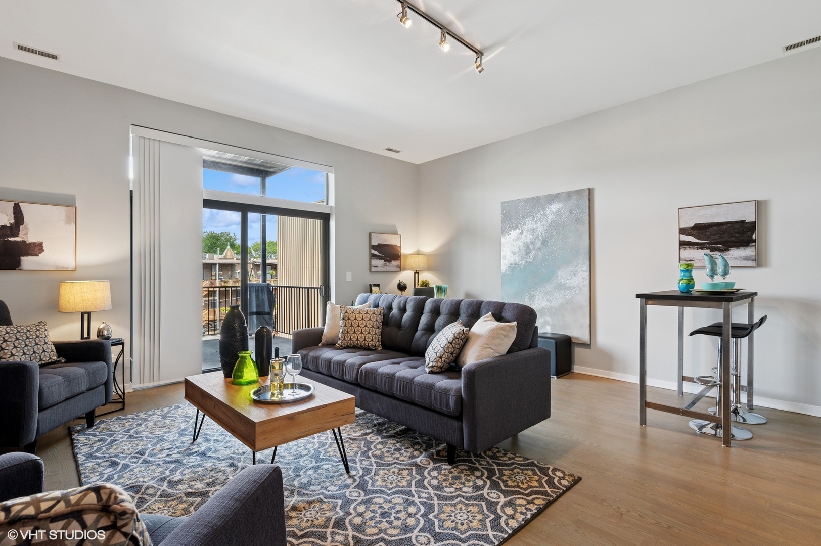 4420 N Clark Street 307