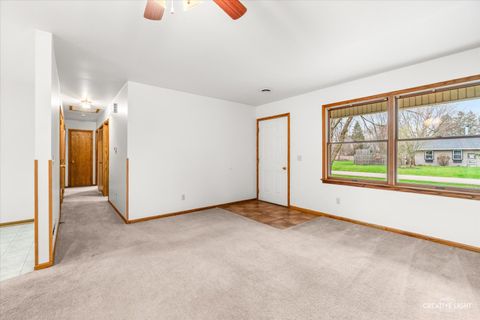 Tiny photo for 1006 Nancy Road, Lake Holiday, IL 60548 (MLS # 12607596)