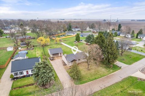 Tiny photo for 1006 Nancy Road, Lake Holiday, IL 60548 (MLS # 12607596)