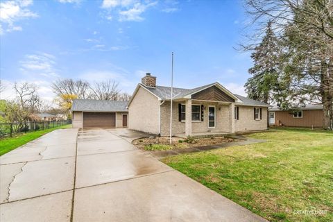 Tiny photo for 1006 Nancy Road, Lake Holiday, IL 60548 (MLS # 12607596)