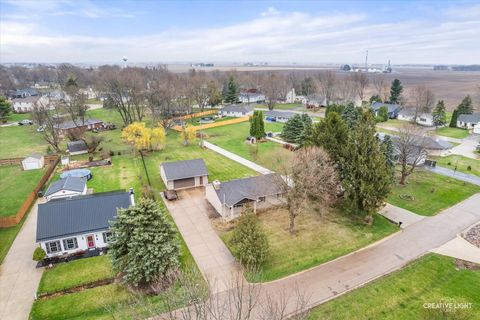 Tiny photo for 1006 Nancy Road, Lake Holiday, IL 60548 (MLS # 12607596)