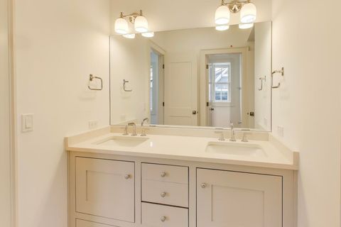 Tiny photo for 821 S Clay Street, Hinsdale, IL 60521 (MLS # 12585233)