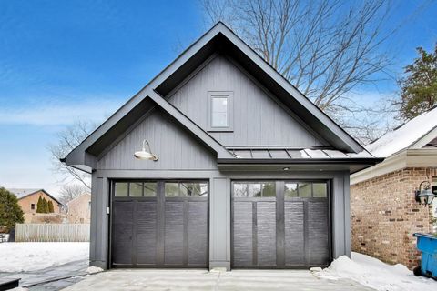 Tiny photo for 821 S Clay Street, Hinsdale, IL 60521 (MLS # 12585233)