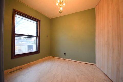 Tiny photo for 69 Cherry Drive, Mount Vernon, IL 62864 (MLS # 100000052)