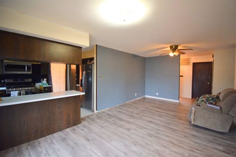 Tiny photo for 69 Cherry Drive, Mount Vernon, IL 62864 (MLS # 100000052)