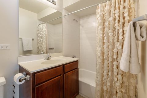 Tiny photo for 326 E 18th Street, Chicago, IL 60616 (MLS # 12572901)