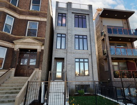 Photo of 2417 W Walton Street #3, Chicago, IL 60622 (MLS # 12511343)