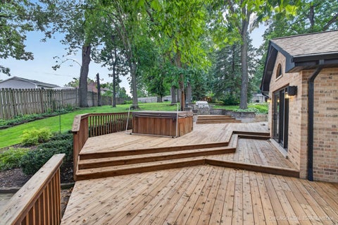 Tiny photo for 9S565 S Allison Court S, Willowbrook, IL 60527 (MLS # 12746203)