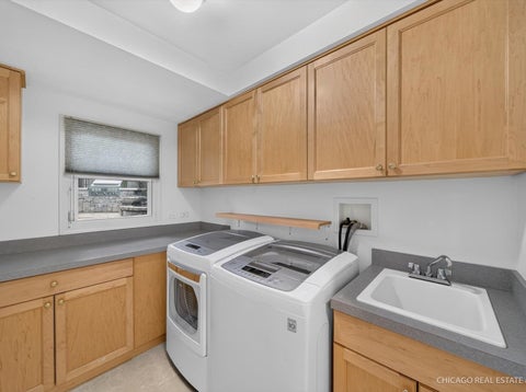 Tiny photo for 9S565 S Allison Court S, Willowbrook, IL 60527 (MLS # 12746203)