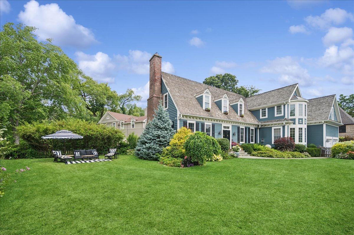 485 Ravine Drive