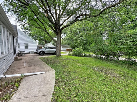 Tiny photo for 2117 23rd Avenue, Rock Island, IL 61201 (MLS # 12736370)