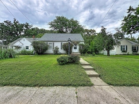 Photo of 2117 23rd Avenue, Rock Island, IL 61201 (MLS # 12736370)