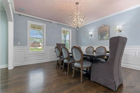 Tiny photo for 1025 S Vail Avenue, Arlington Heights, IL 60005 (MLS # 12704340)