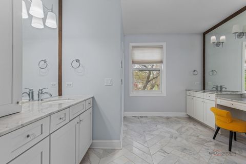 Tiny photo for 1025 S Vail Avenue, Arlington Heights, IL 60005 (MLS # 12704340)