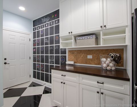 Tiny photo for 1025 S Vail Avenue, Arlington Heights, IL 60005 (MLS # 12704340)