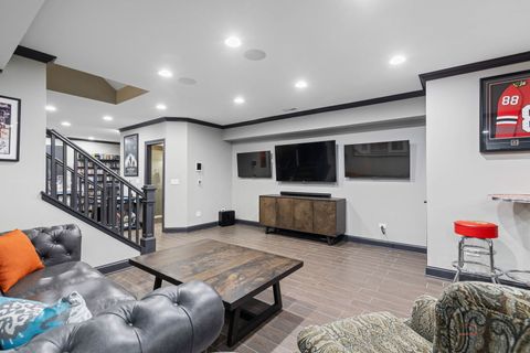Tiny photo for 1025 S Vail Avenue, Arlington Heights, IL 60005 (MLS # 12704340)