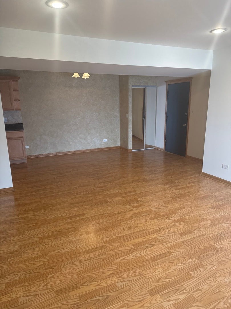 5721 CIRCLE Drive 304