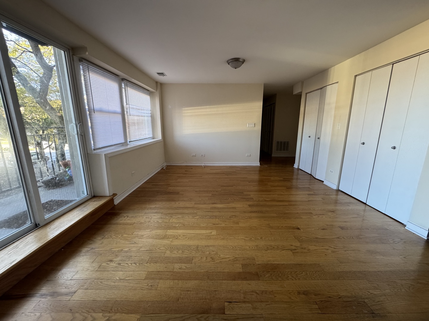 2501 W Bryn Mawr Avenue W 201