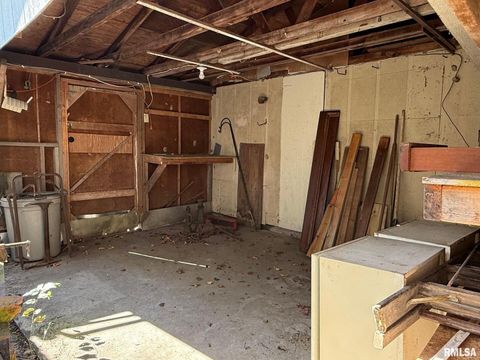 Tiny photo for 1400 CATHERINE Street, Metropolis, IL 62960 (MLS # EB460240)