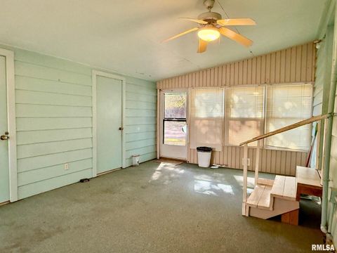 Tiny photo for 1400 CATHERINE Street, Metropolis, IL 62960 (MLS # EB460240)