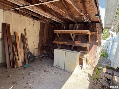 Tiny photo for 1400 CATHERINE Street, Metropolis, IL 62960 (MLS # EB460240)